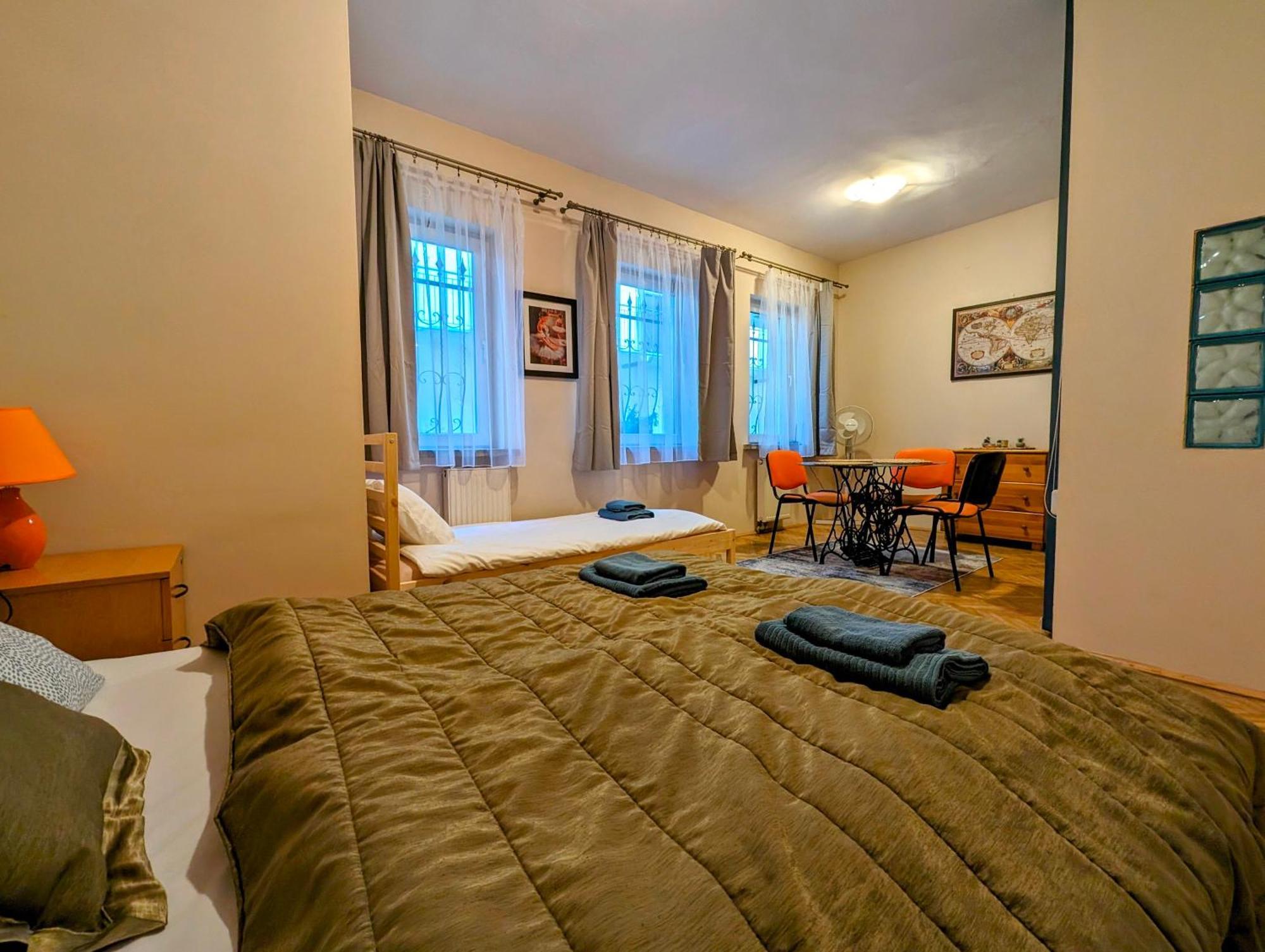 Plac Nowy 8A By Homeprime Cracovia Esterno foto